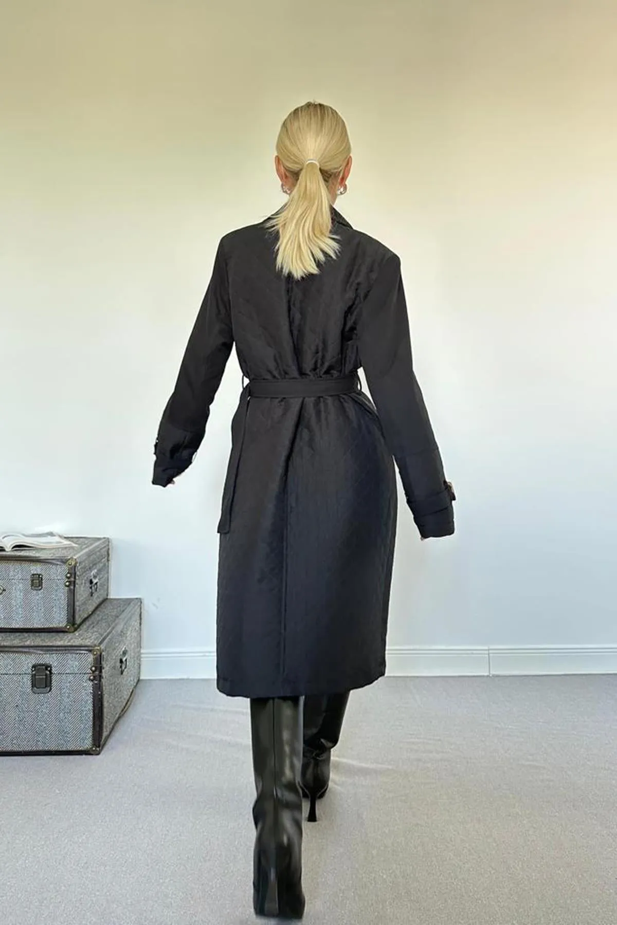 ELS Quilted Trench Coat - Black - Bergamo