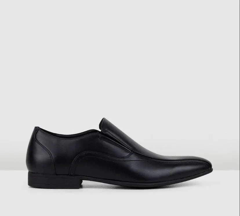 JM by Julius Marlow 'Orlando' - Black