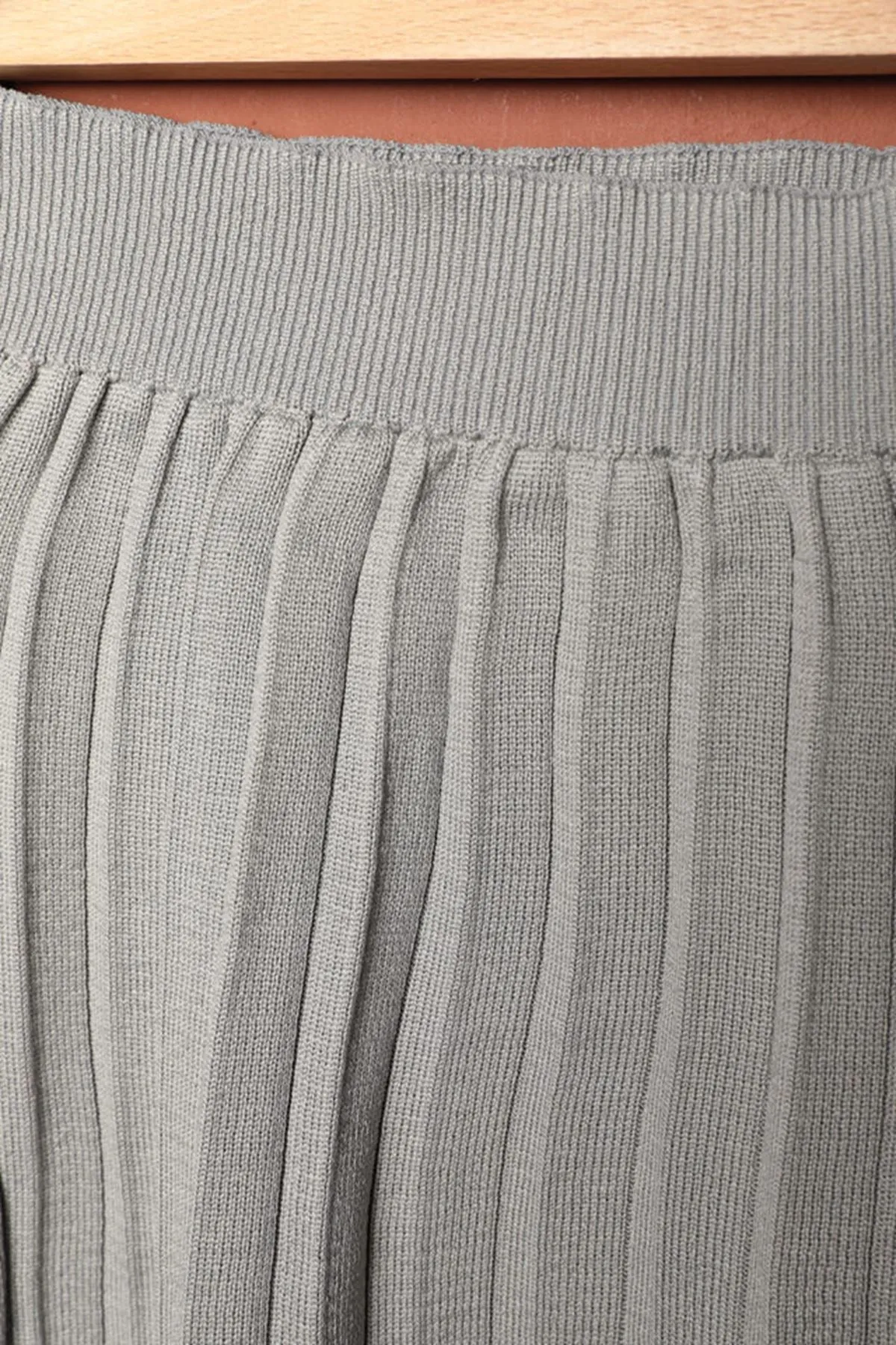 KKT Knitwear Women's Pleated Skirt-Grey - Guaynabo