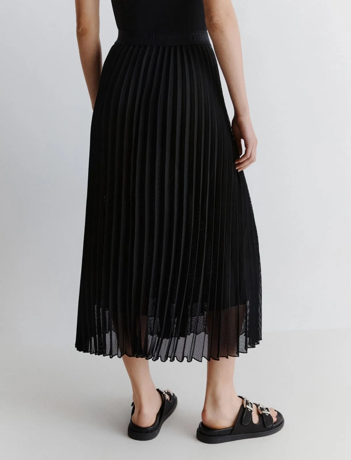 MRL-251310105 ACERBO BLACK PLEATED SKIRT