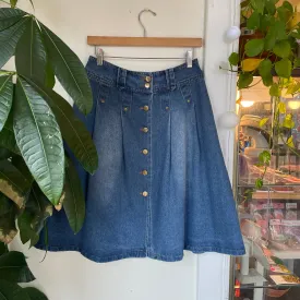 Vintage pleated button front denim skirt // 29 inch waist  (HT2415)